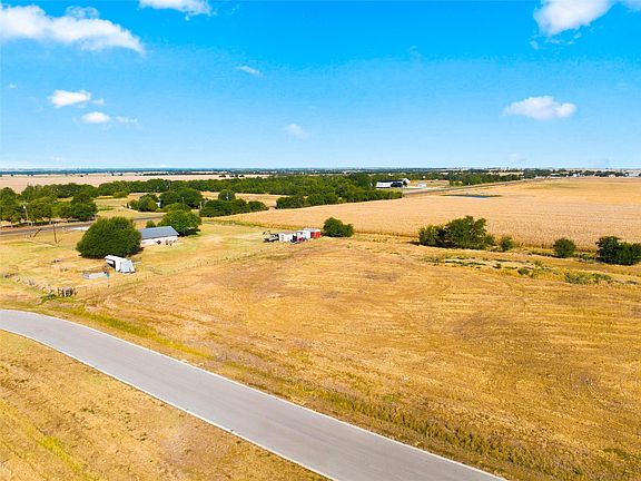 4th image of 103 Private Road 711