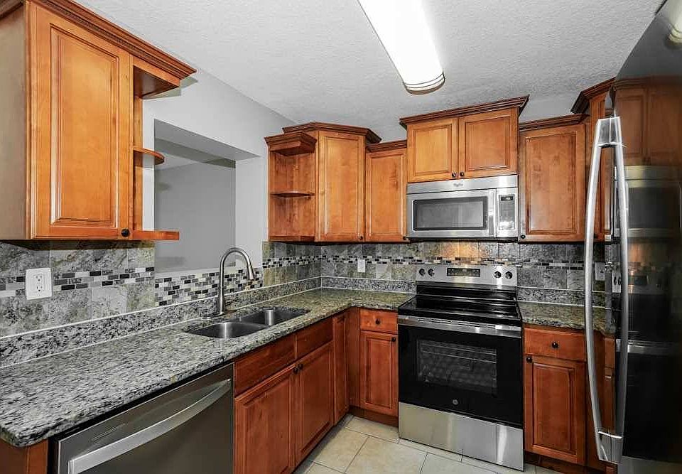 1st image of 8014 Pine Hill Dr