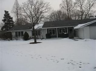 24658 Hazelmere Rd, Beachwood, OH 44122