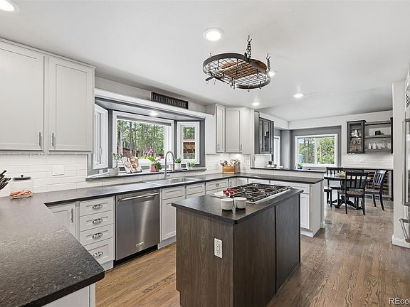 3rd image of 7585 Juniper Drive