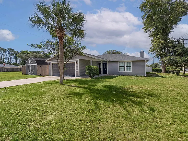 202 Gerona Rd — Photo 15