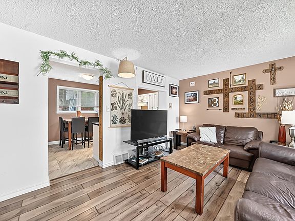 4th image of 64 Habitat Cres NW