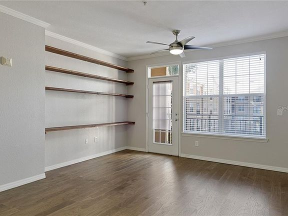5th image of 4221 W Spruce St APT 2326