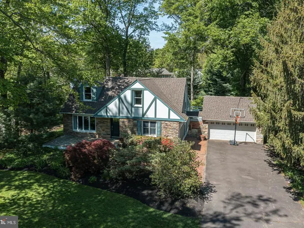 16 Berkley Dr, Yardley, PA 19067