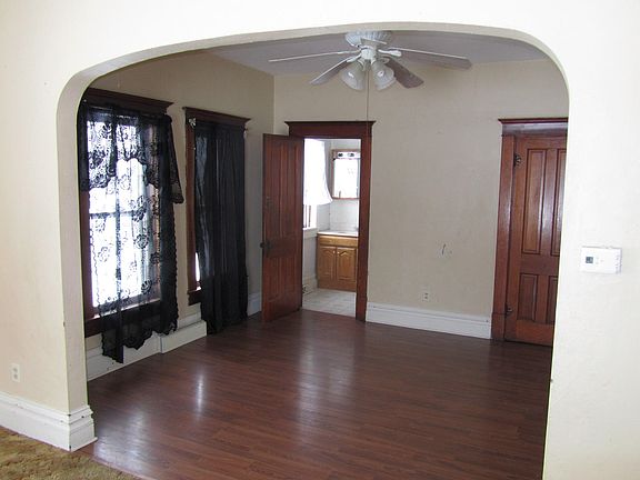 3rd image of 518 4th St S