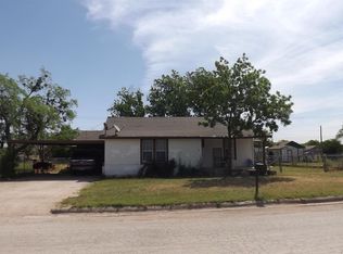 241 NW Avenue F, Hamlin, TX 79520