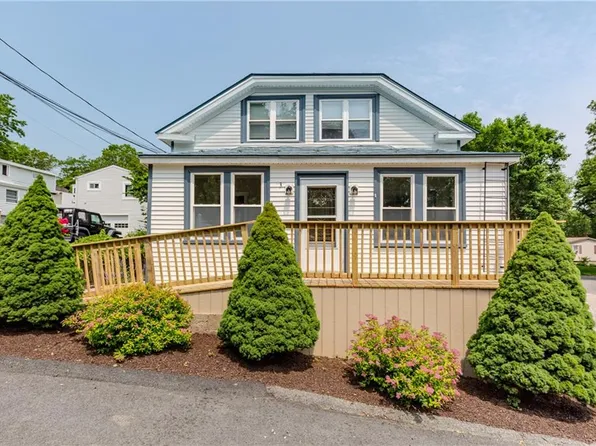 3 Waltham St, Smithfield, RI 02917