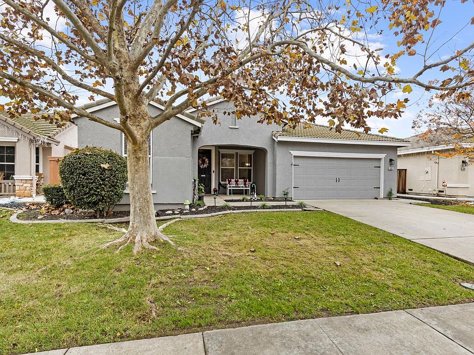 1st image of 686 Davenport Way