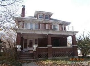 620 N 3rd St, Louisiana, MO 63353