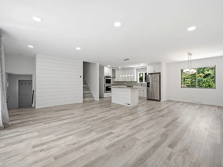 5864 Oval — Photo 9
