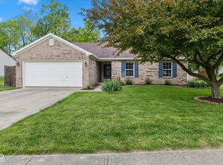 560 Old Farm Rd, Danville, IN 46122