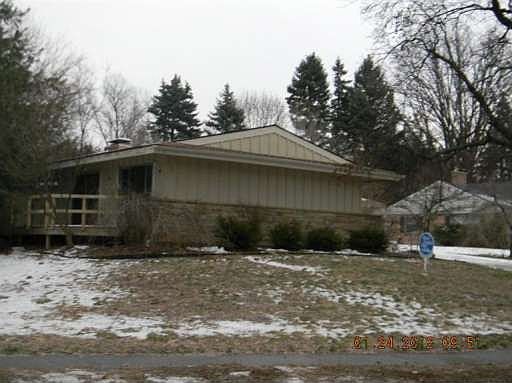 1st image of 605 Comstock Blvd NE