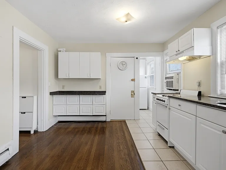 193 Concord Ave #5 — Photo 3