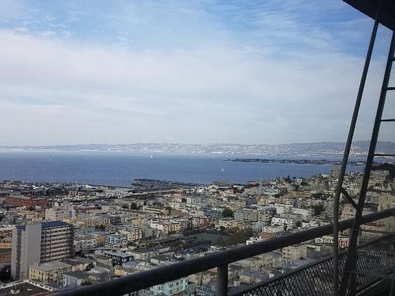 4th image of 1000 Green St APT 805