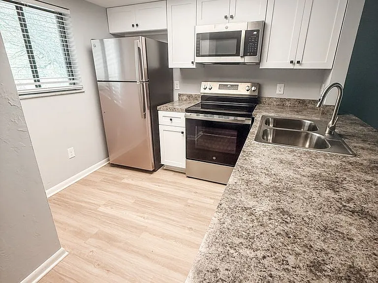 4431 Holly Tree Rd — Photo 1