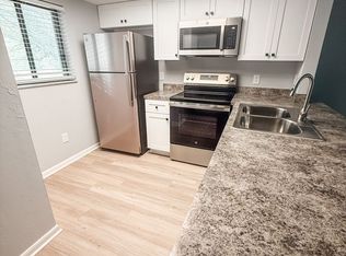 4431 Holly Tree Rd, Wilmington, NC 28412