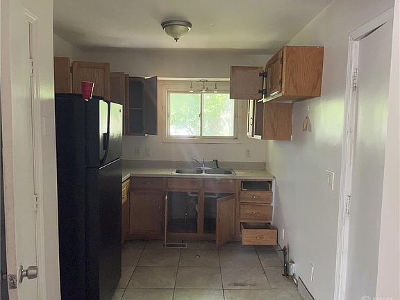 4th image of 1037 Haller Ave