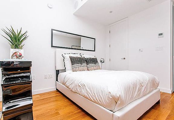 5th image of 123 Melrose St APT 334