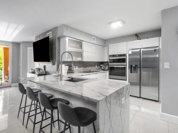 700 Scotia Drive #205, Hypoluxo, FL 33462