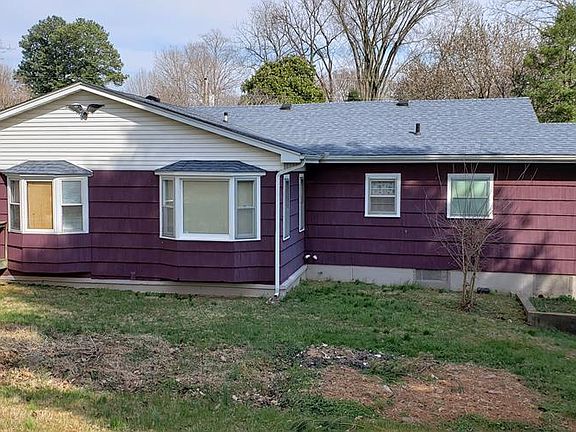 2nd image of 601 Milton Ave