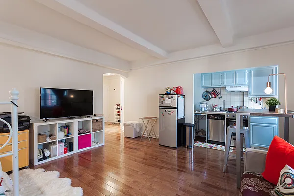 Rented by Oxford Property Group | media 6