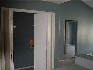 4th image of 2701 N 31st St