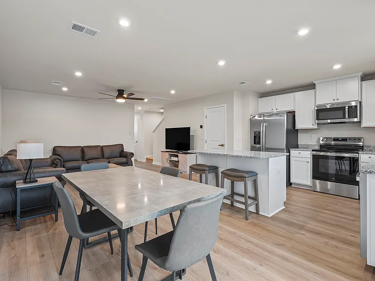 338 Myrtle Meadows Dr — Photo 18