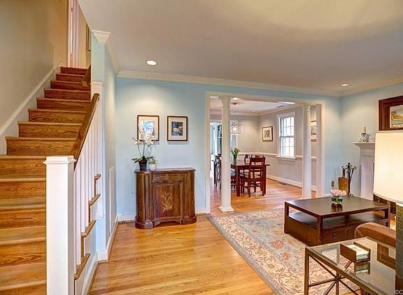 3rd image of 4606 Bromley Ln