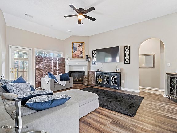 5th image of 9625 Meade Cir S