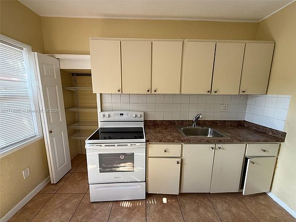 3rd image of 11452 Peachtree Dr #1
