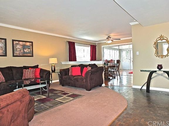 Spacious living room
