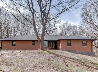 3990 Humbert Rd, Alton, IL 62002