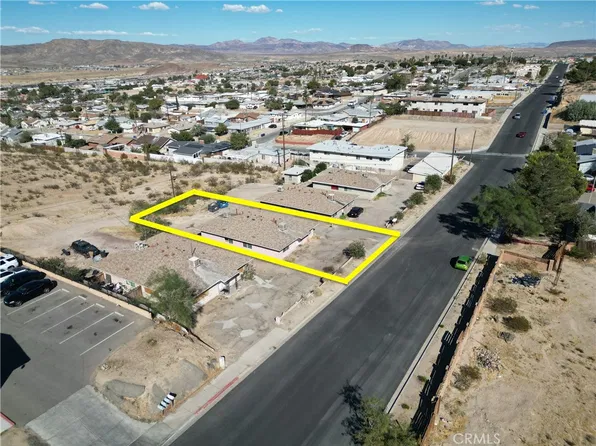 255 W Grace St, Barstow, CA 92311