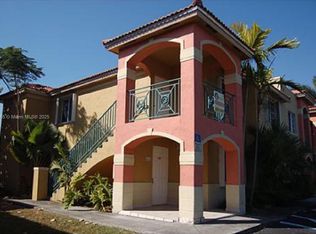 Vista Alegre Townhomes Vi, Miami, FL 33177