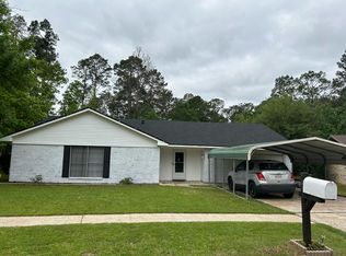 1829 Woodlawn St, Deridder, LA 70634