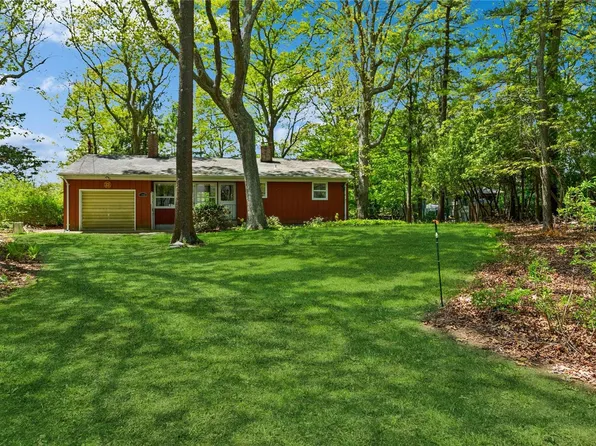 190 Gull Pond Lane, Greenport, NY 11944