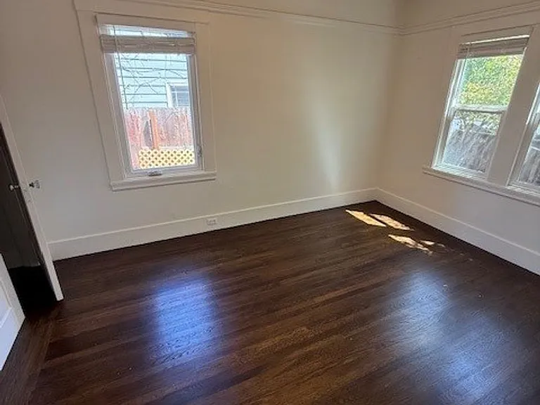 316 Peninsula Ave — Photo 3