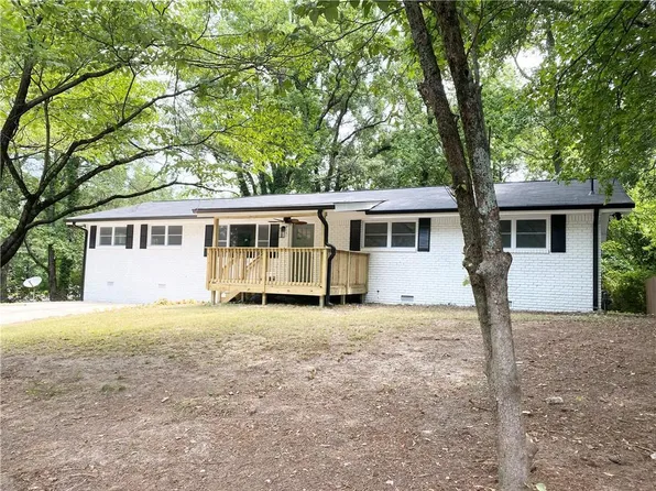 1610 Rey St NW, Atlanta, GA 30318