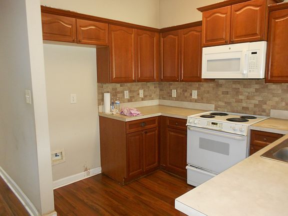 4th image of 1023 Semmes Ln