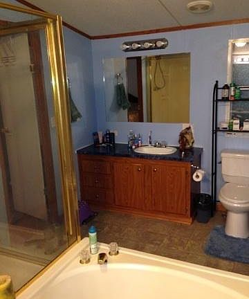 3rd image of 105 Brianna Dr