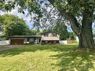 1873 State St NE, Canton, OH 44721
