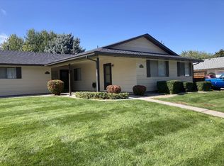 1819 N Crestmont Dr, Meridian, ID 83646