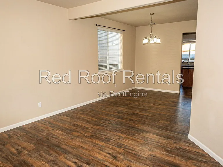 1441 Farina Loop SE — Photo 8