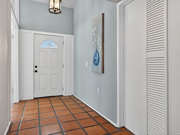 4th image of 9210 Overton Dr