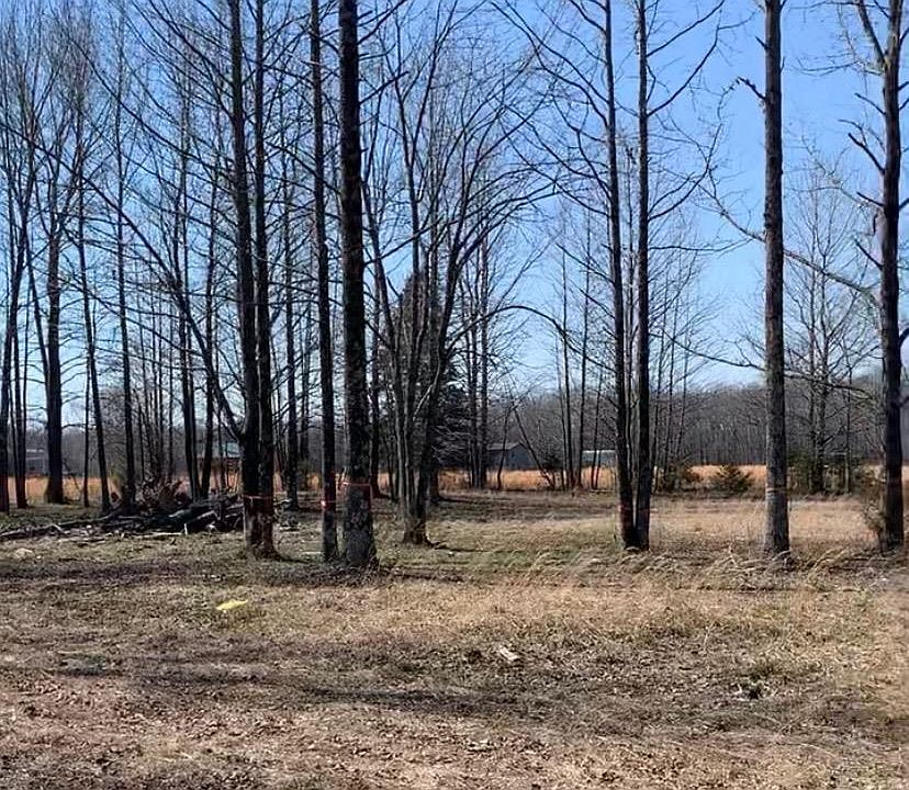 2nd image of 380 Gillham Rd