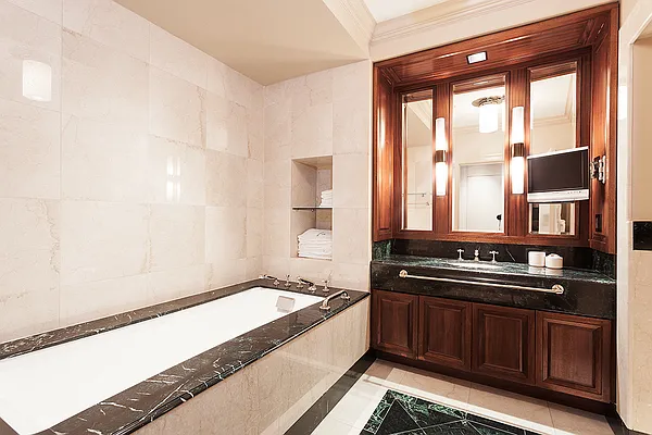 Rented by AA Management | media 57