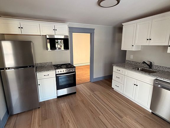 2nd image of 209 Wood St Floor 2