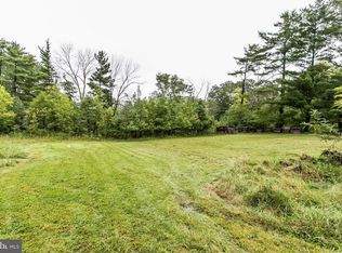 2122 Pine Ave, Windsor Mill, MD 21244