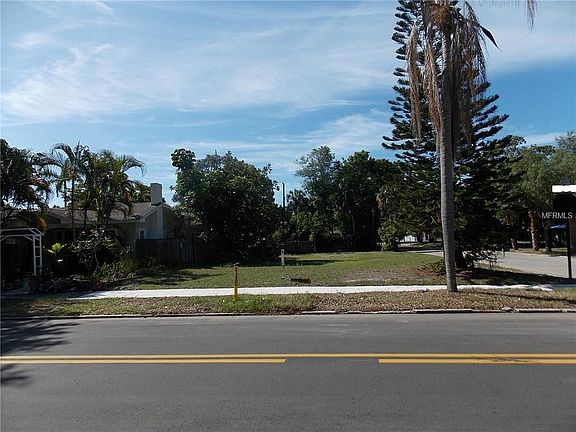 2nd image of 2423 7th Ave W