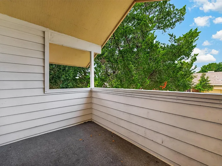 1818 Foxlake Dr — Photo 29